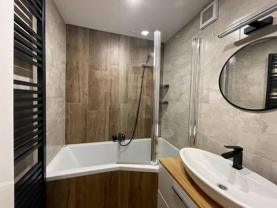 Krasny Zrekonstruovany Byt 3+1 Liberec Ngoại thất bức ảnh